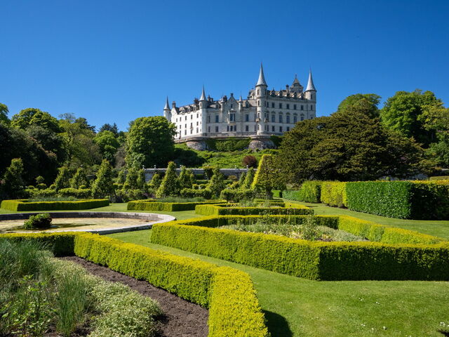 Bo på et slott i ferien!