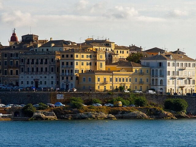 Korfu by, hva å se på en perfekt bytur