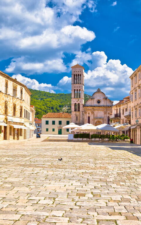 Hvar: hva å se og hva å gjøre