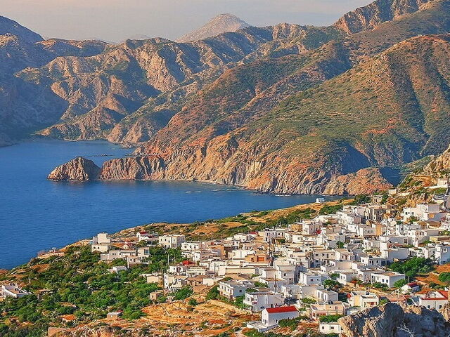 8 greske øyer å velge for en avslappende ferie