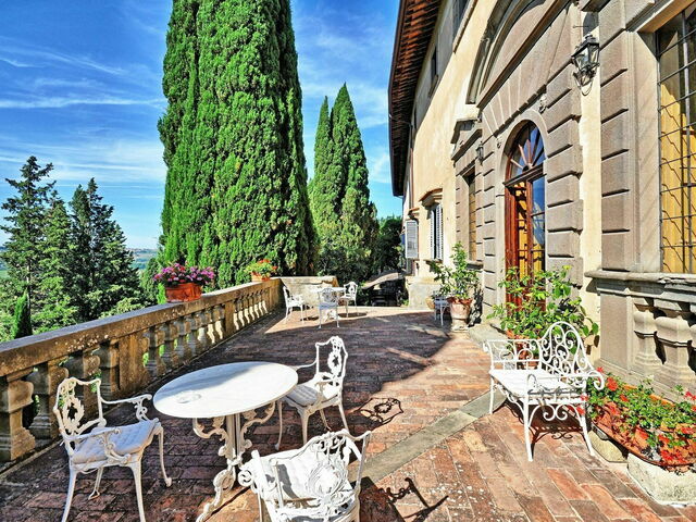 Slottsutgave - Ekstrem makeover: Nytt utseende for Montegufoni 27