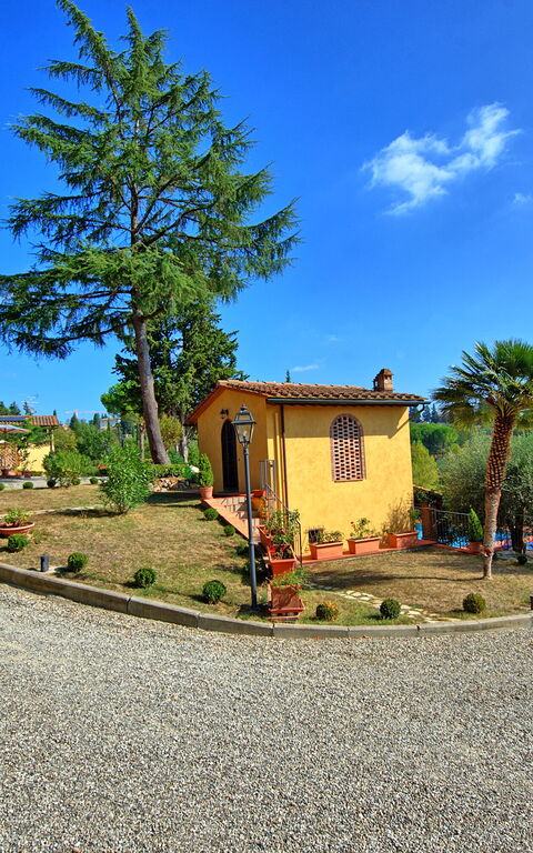 Casa Rossa: Eksteriør, Utendørs