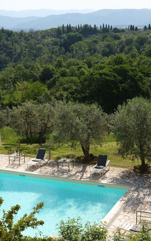 Pozzo Dei Desideri: basseng, Eksteriør, Utendørs