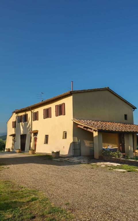 Pozzo Dei Desideri: Eksteriør, Hovedinngang, Utendørs