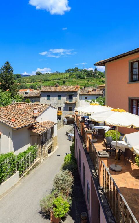 Palazzo a Greve: Utendørs