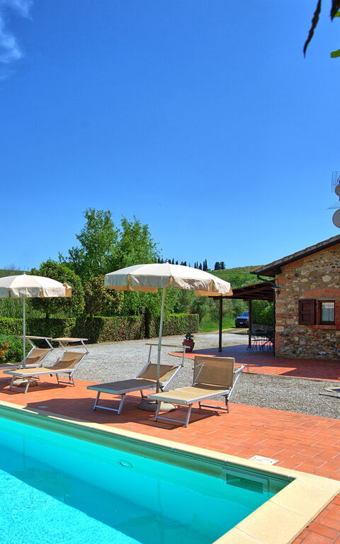 Cuccardino: basseng, Eksteriør, Utendørs