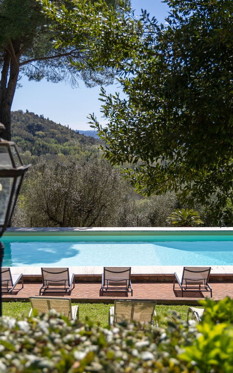 Villa Orchidea: basseng, Hage, Utendørs