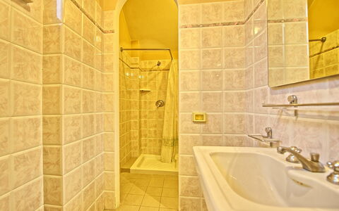 Feriebolig Villa Acciaioli: Baderom