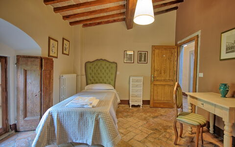 Feriebolig Montegufoni 19b: soverom