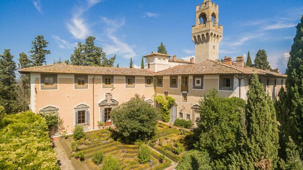 Montegufoni: Eksteriør, Utendørs, Visningar