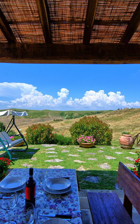 Castelmuzio: Hage, Utendørs