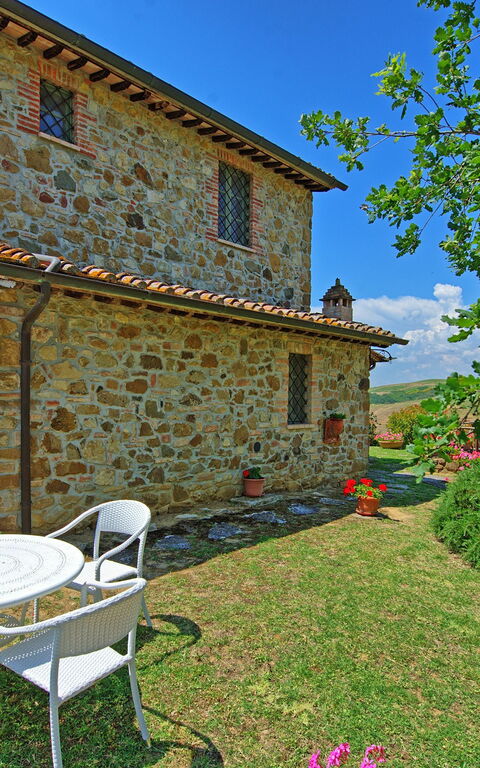 Castelmuzio: Hage, Utendørs