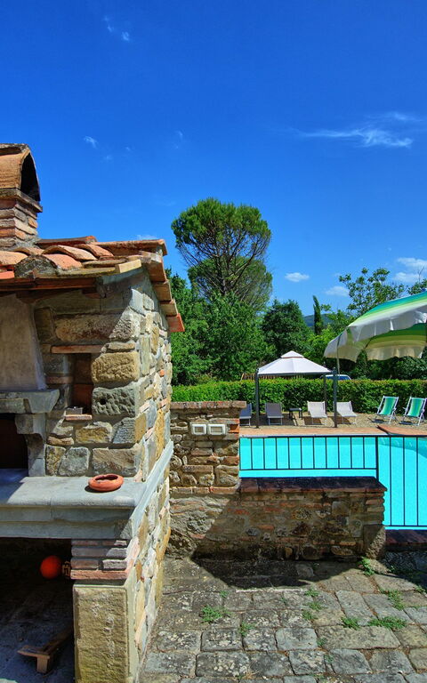 Casa Scopeti: basseng, Hage