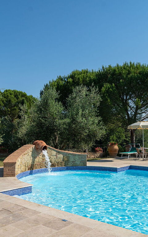 Montelopio: basseng, Eksteriør, Utendørs