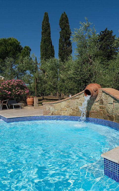 Montelopio: basseng, Eksteriør, Utendørs