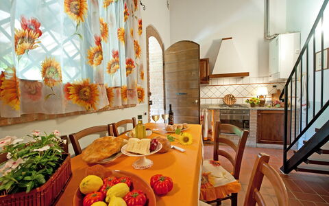 Feriebolig Montelopio 6: Kjøkken, Lunsjrom, Stue