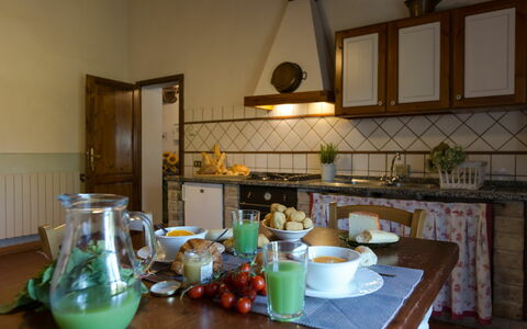 Feriebolig Montelopio 7: Kjøkken, Lunsjrom, Stue