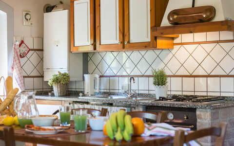 Feriebolig Montelopio 4: Kjøkken, Lunsjrom, Stue