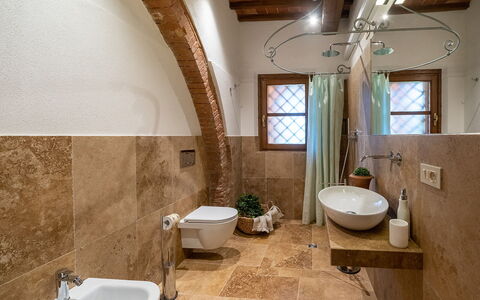Feriebolig Montelopio 3: Baderom
