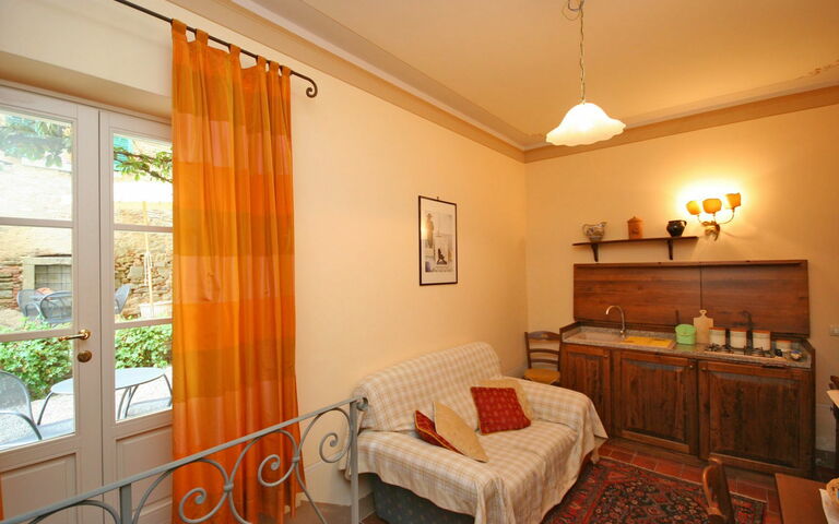 Feriebolig Santo Agostino Glicine: Kjøkken, Lunsjrom, Stue