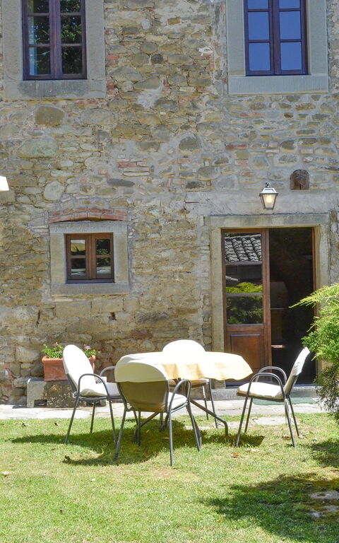 San Pietro: Hage, Utendørs