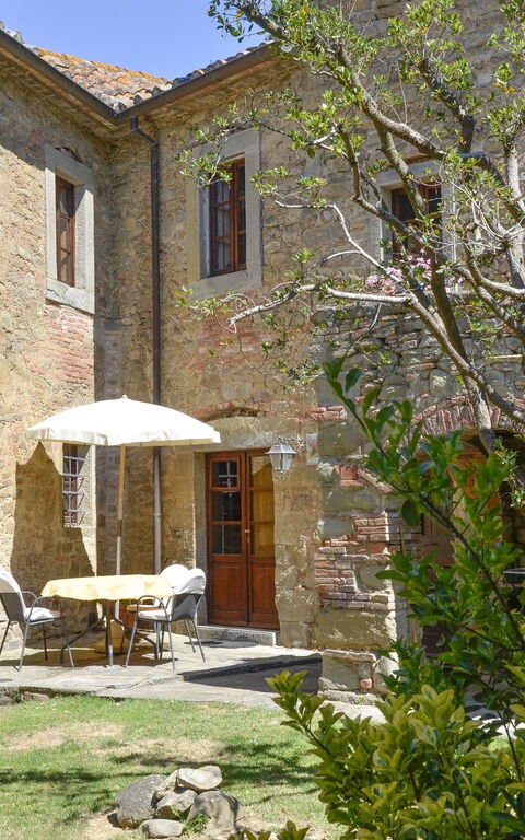 San Pietro: Hage, Utendørs