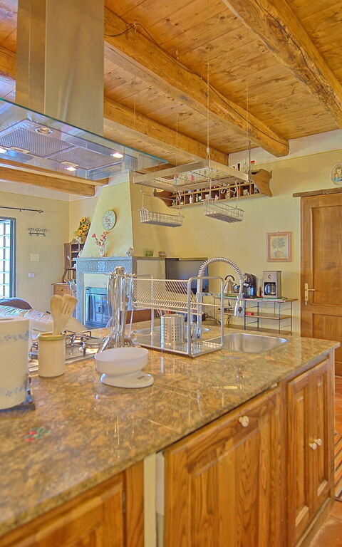 Villa Margherita: Kjøkken, Lunsjrom, Stue