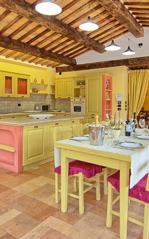 Villa Contessa: Kjøkken, Lunsjrom