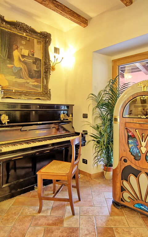 Villa Contessa: Fellesrom