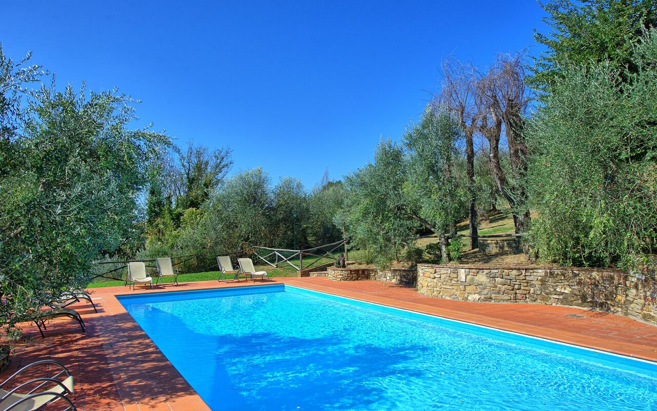 La Selva: basseng, Hage