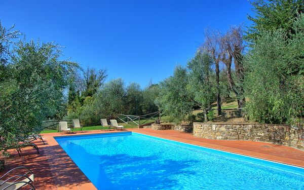 La Selva: basseng, Hage