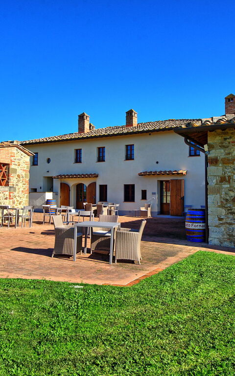 Fornacino: Eksteriør, Hage, Utendørs