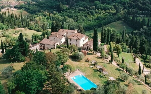 Le Fonti: basseng, Visningar