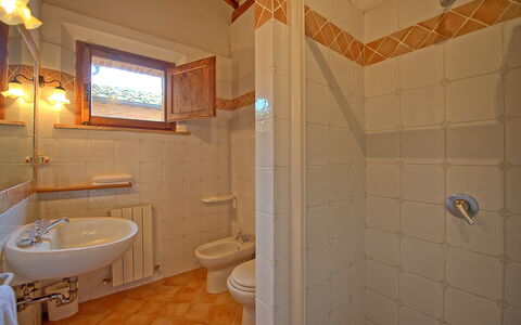 Feriebolig San Donnino 3: Baderom