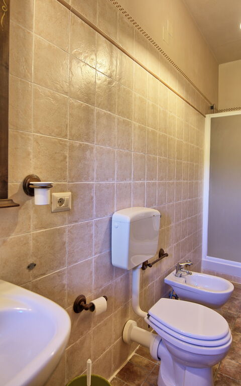 Villa Lo Scoiattolo: Baderom