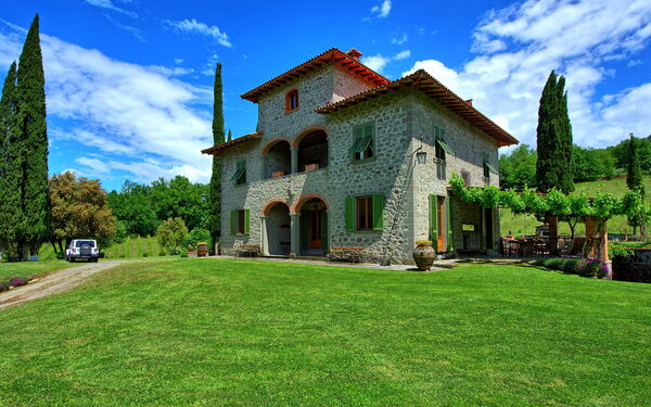 Villa Lo Scoiattolo: Hage, Utendørs