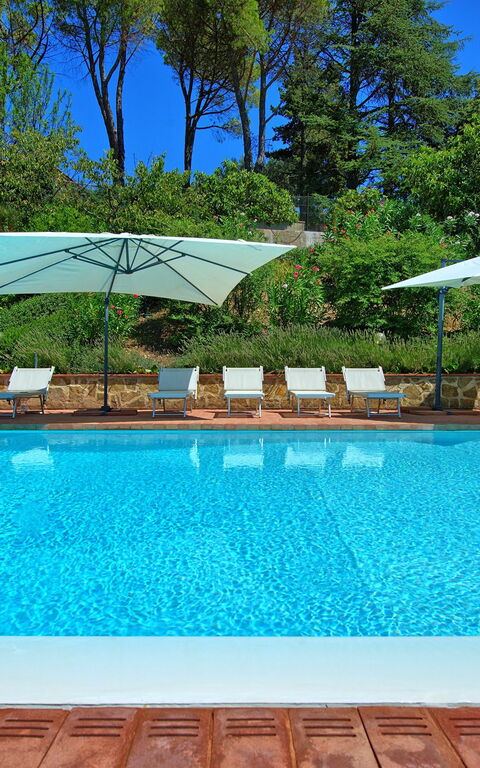 Casa Lucia: basseng, Hage, Utendørs