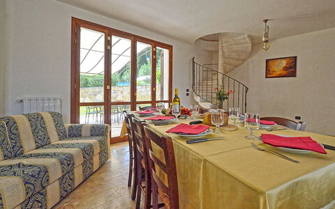 Feriebolig Dependance 1: Kjøkken, Lunsjrom, Stue