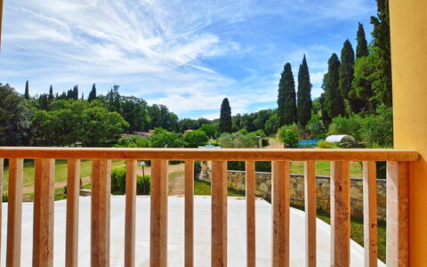 Feriebolig Dependance 1: basseng, Hage