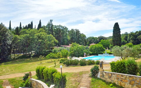 Feriebolig Dependance 1: basseng, Hage