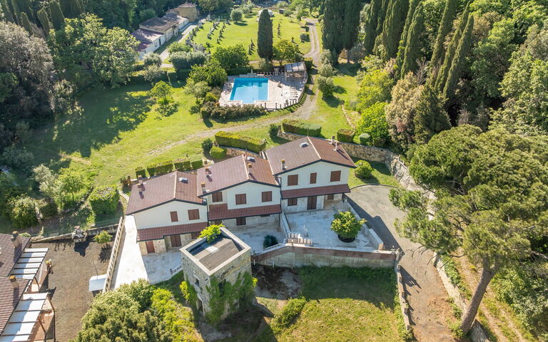 Le Querciolaie with Geothermal Pool: basseng, Hage, Visningar