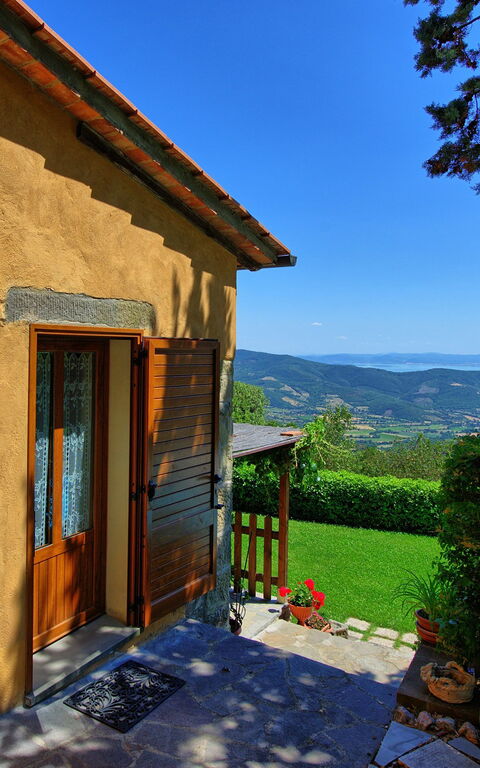 Il Salice: Eksteriør, Utendørs