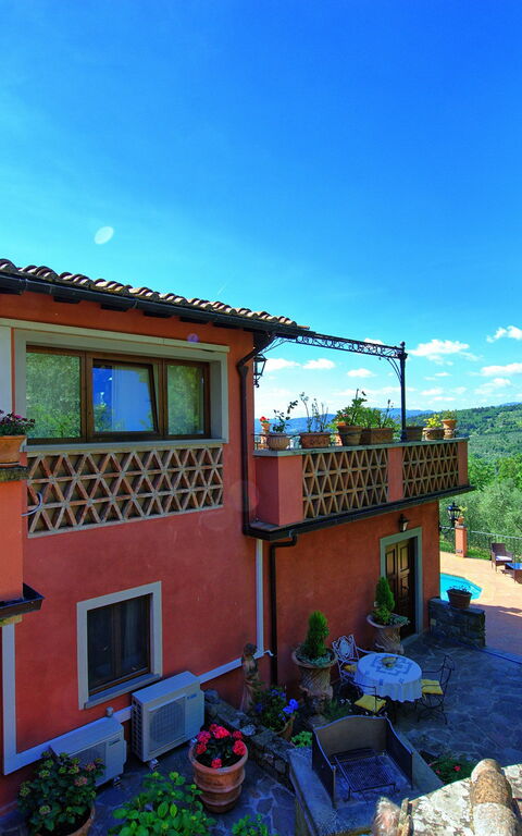 Casa Vania: Eksteriør, Utendørs