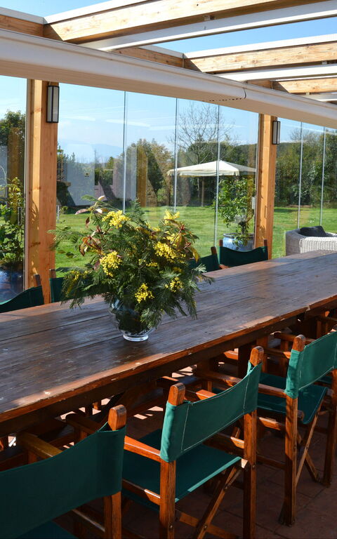 Villa Marginone: Balkong / terrasse / uteplass, Lunsjrom