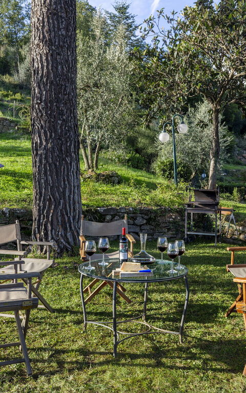 Bigiolo a Melazzano: Hage, Utendørs