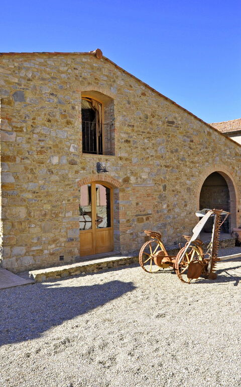 Arturo: Eksteriør, Hage, Utendørs