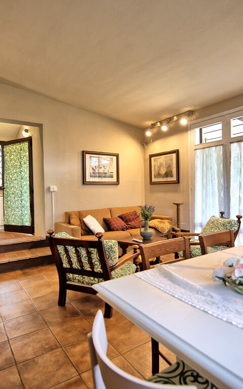 Casa Ovile: Lunsjrom, Stue