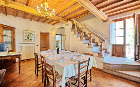 Feriebolig Fienile: Kjøkken, Lunsjrom, Stue