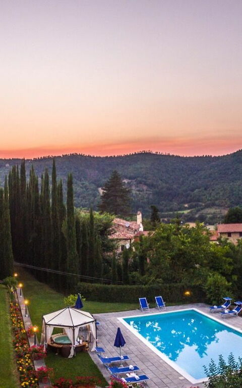 Palazzo Rosadi: basseng, Hage