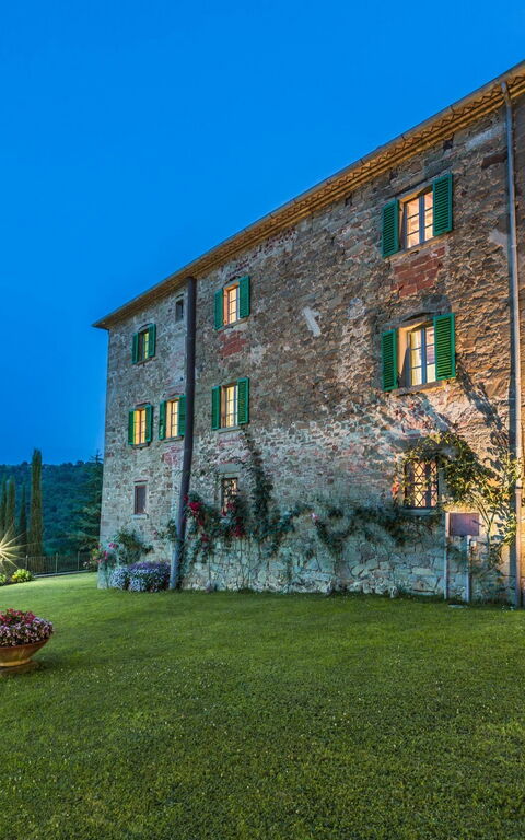 Palazzo Rosadi: Hage, Utendørs